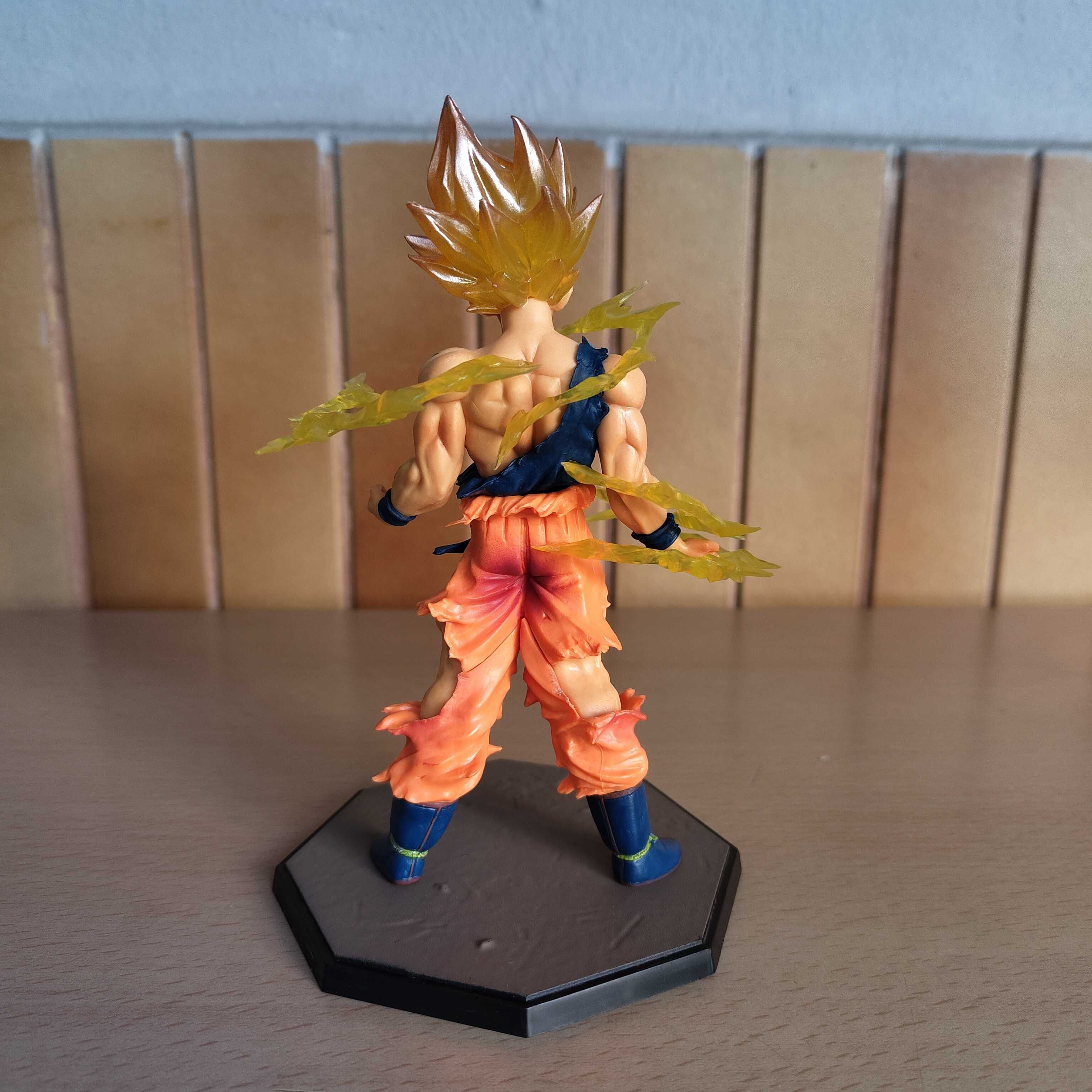 Boneco Figura Son Goku Super Saiyan Dragon Ball