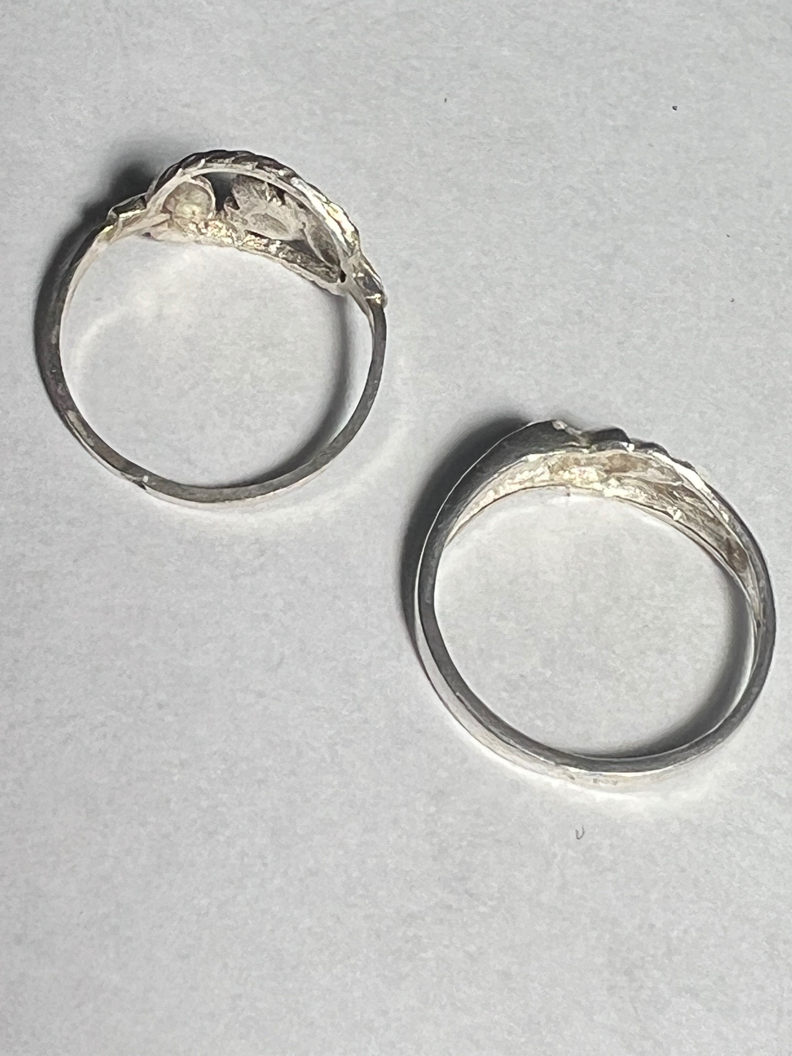 Dwa pierścionki srebrne