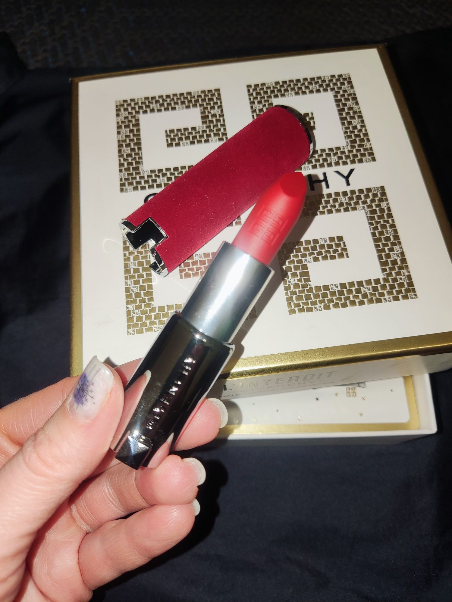 Givenchy Le Rouge Deep Velvet Lipstick помада 37