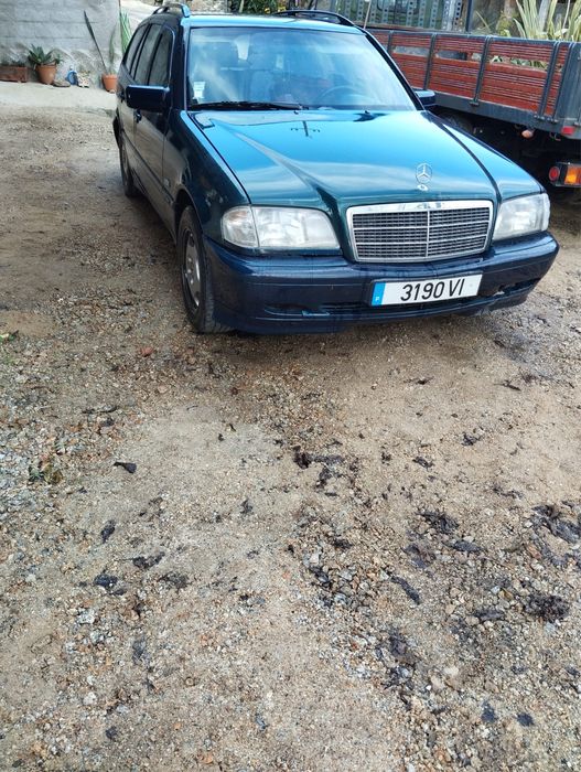 Carrinha Mercedes C 220