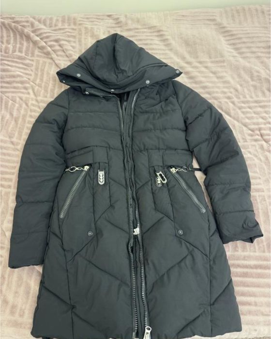 Куртка чорна зимово/осіння