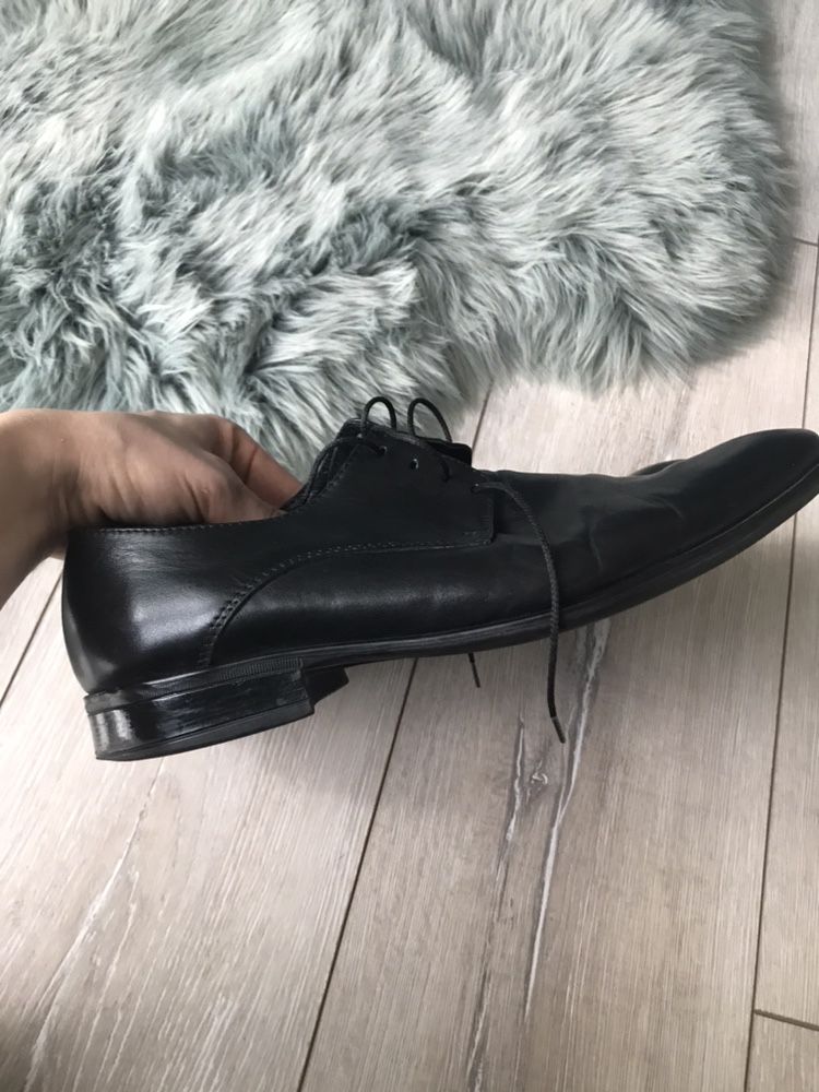 Шкіряні класичні чорні чоловічі туфлі 42 розмір