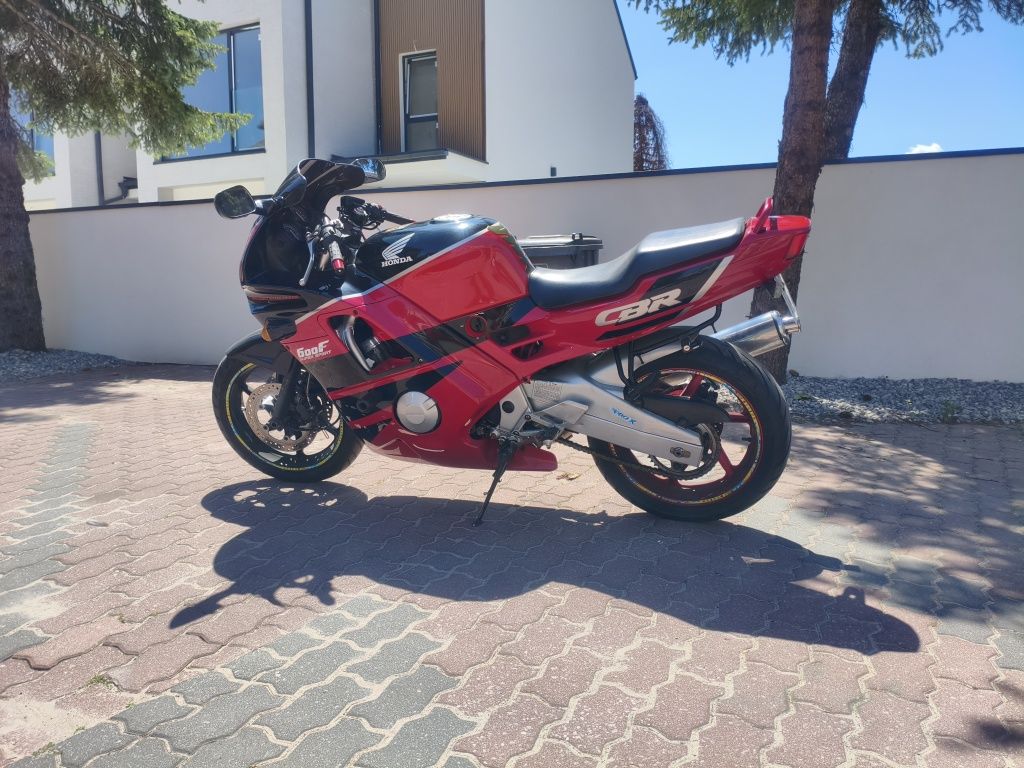 Honda CBR 600 F2