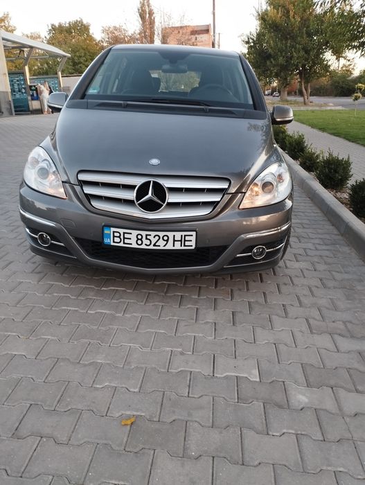 Mercedes-Benz B180 W245,бензин,автомат 2010года