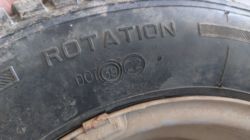 Колеса зимові.Диски резина 175/70 R13