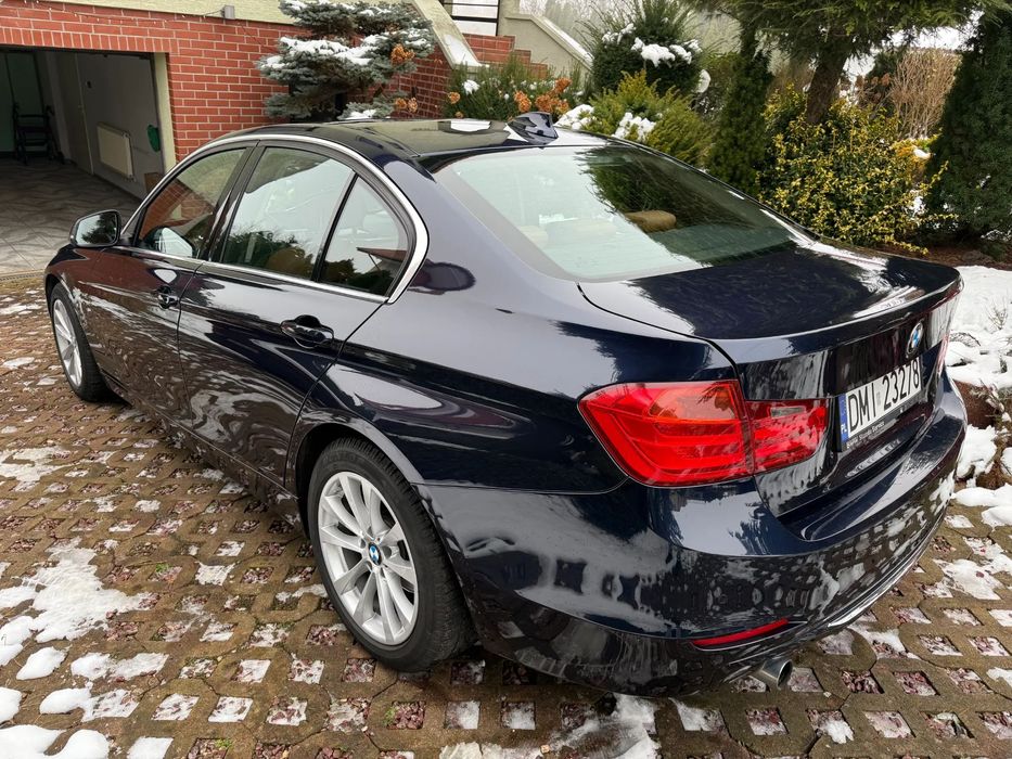 BMW Seria 3 W idealnym stanie, auto z salonu, nowy akumulator, 2 komplety kół