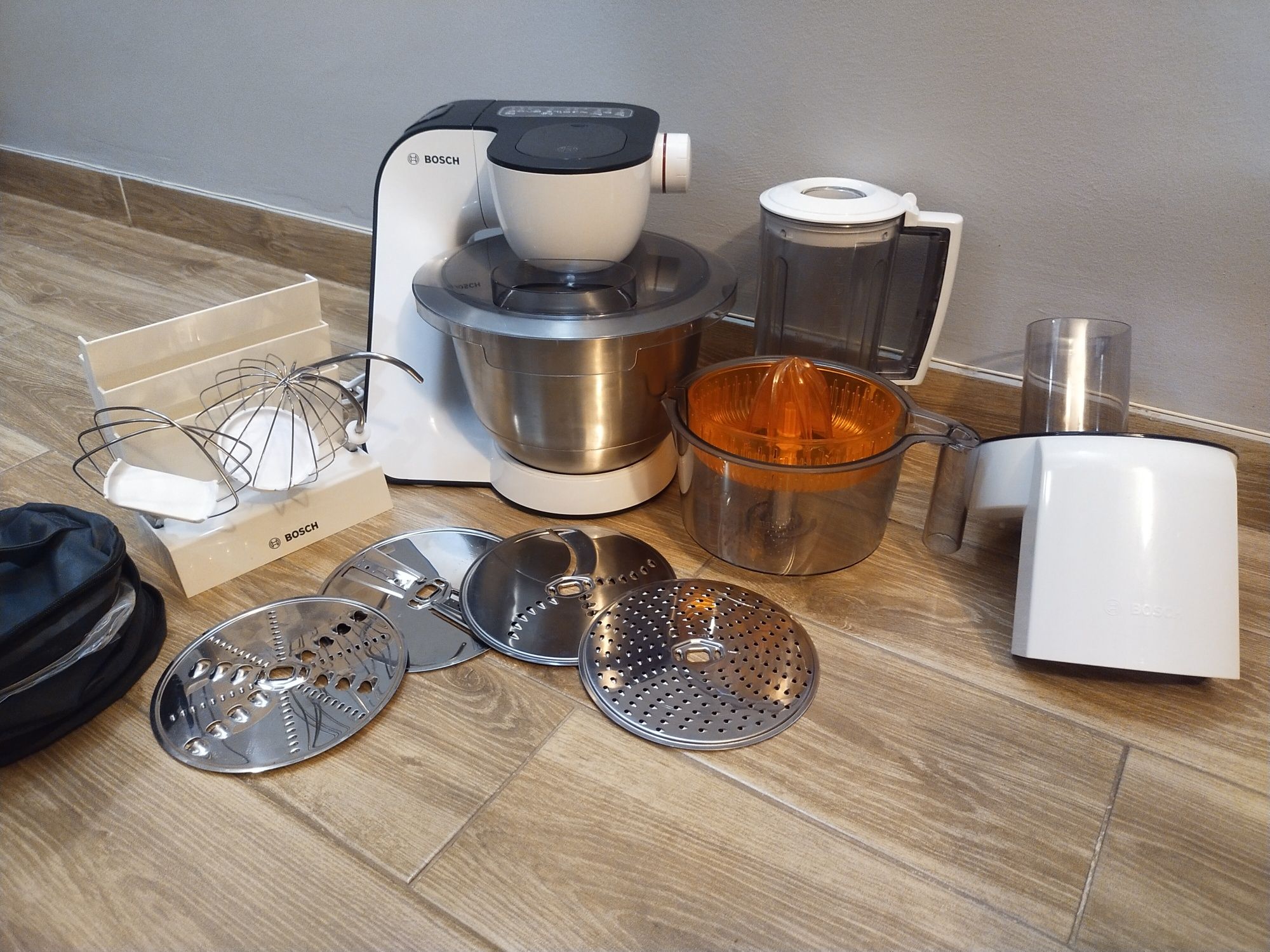 Robot kuchenny planetarny firmy Bosch