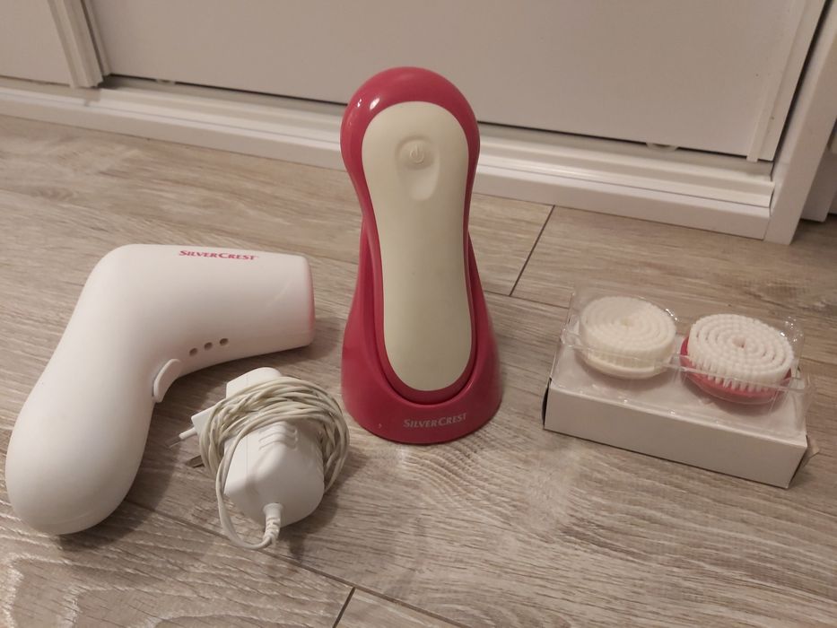 Szczoteczka do oczyszczania twarzy