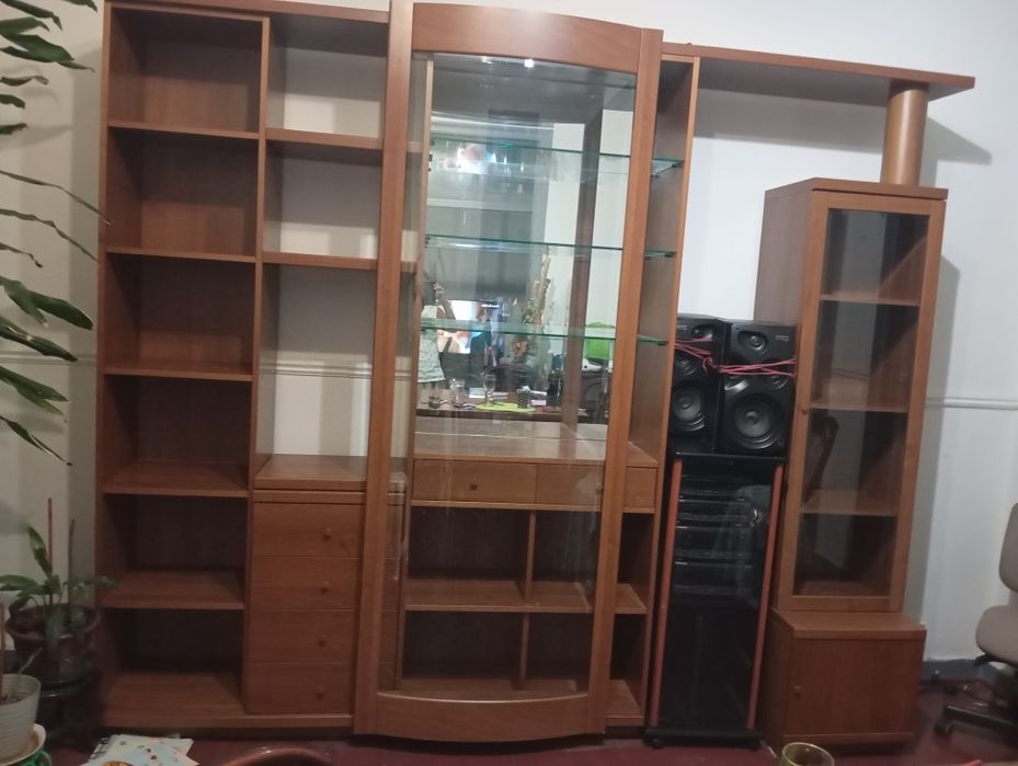 Móvel de sala em bom estado 200e