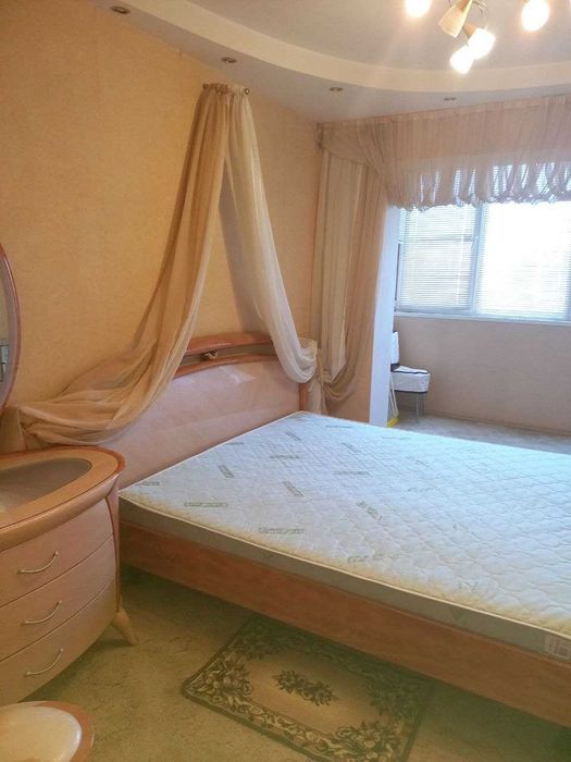 Сдам 3 кв Крымский бульвар