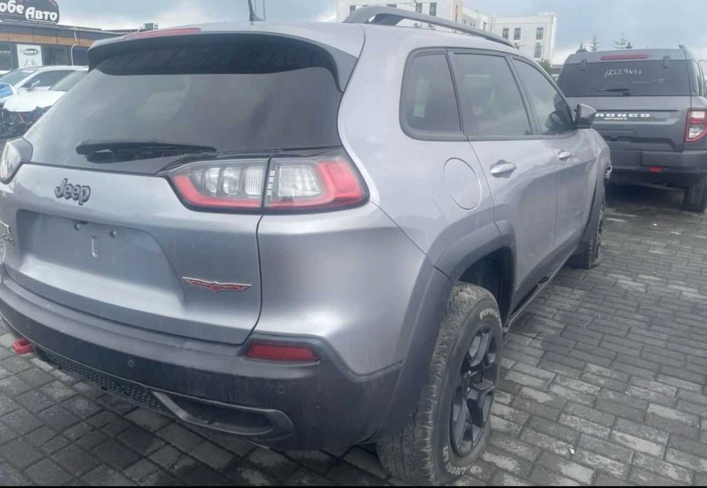 Продам Jeep Cherokee Trailhawk 2021 3.2л 141 тис км РОЗМИТНЕНИЙ