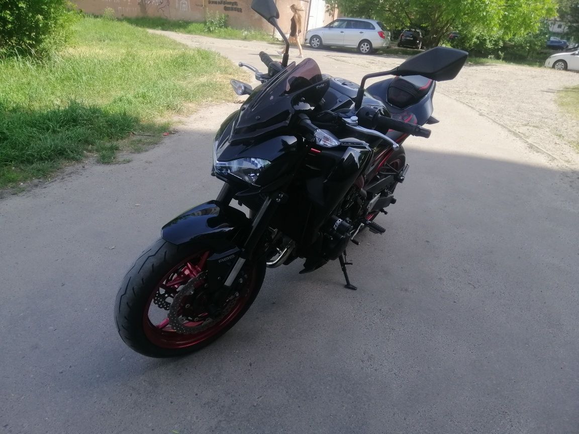 Kawasaki z900   2018 року у відмінному стані
