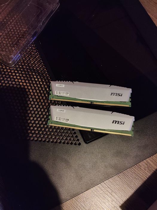 RAM DDR5 MSI 2×8GB 5600 MHz nówki.