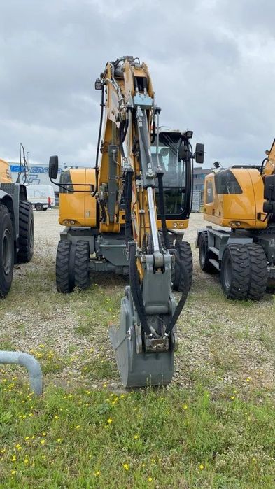 Liebherr A 910 Compact  Koparka kołowa Liebherr A 910 Compact