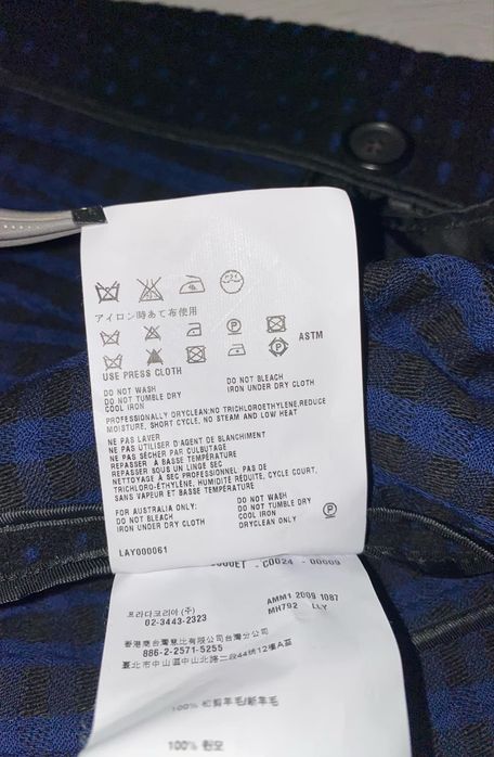 жіночий дизайнерський піджак Miu Miu Made In Italy
size XS оригінал