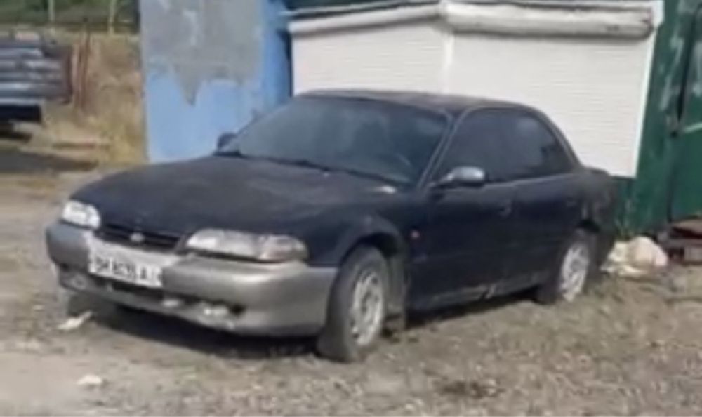 Hundai розбираю по запчастинах