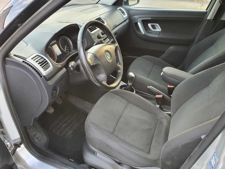 Škoda Fabia 1.4 16V klima radio podgrzewane fotele elektryczne szyby