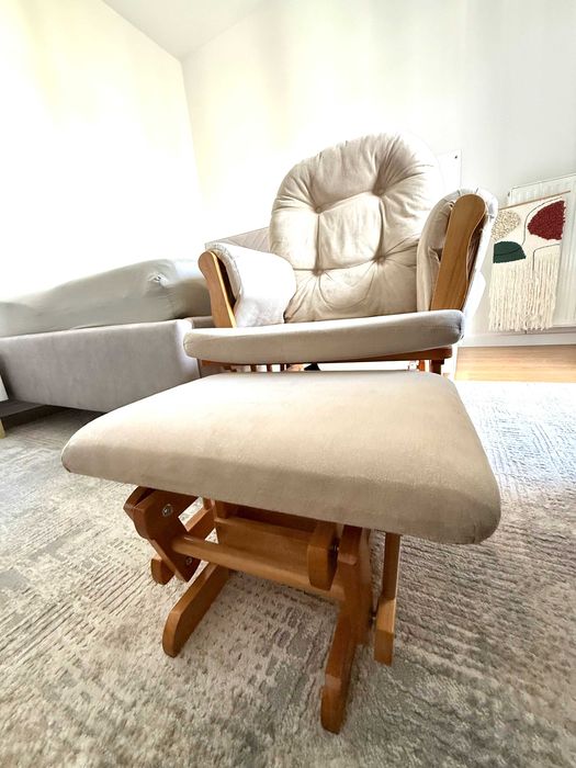 Kub® Haywood fotel i podnóżek (naturalne drewno z beżową tapicerką)