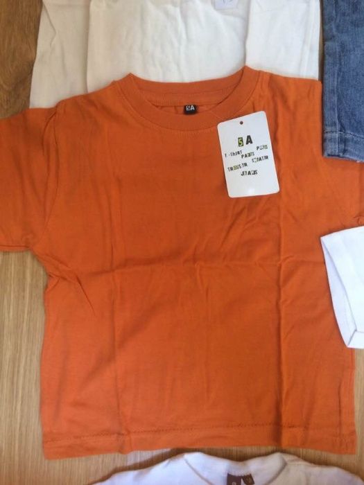 Roupa nova menino com etiqueta (calções e t-shirt) 6 anos