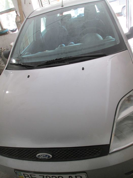 Авто форд фиеста 2005 г.в.