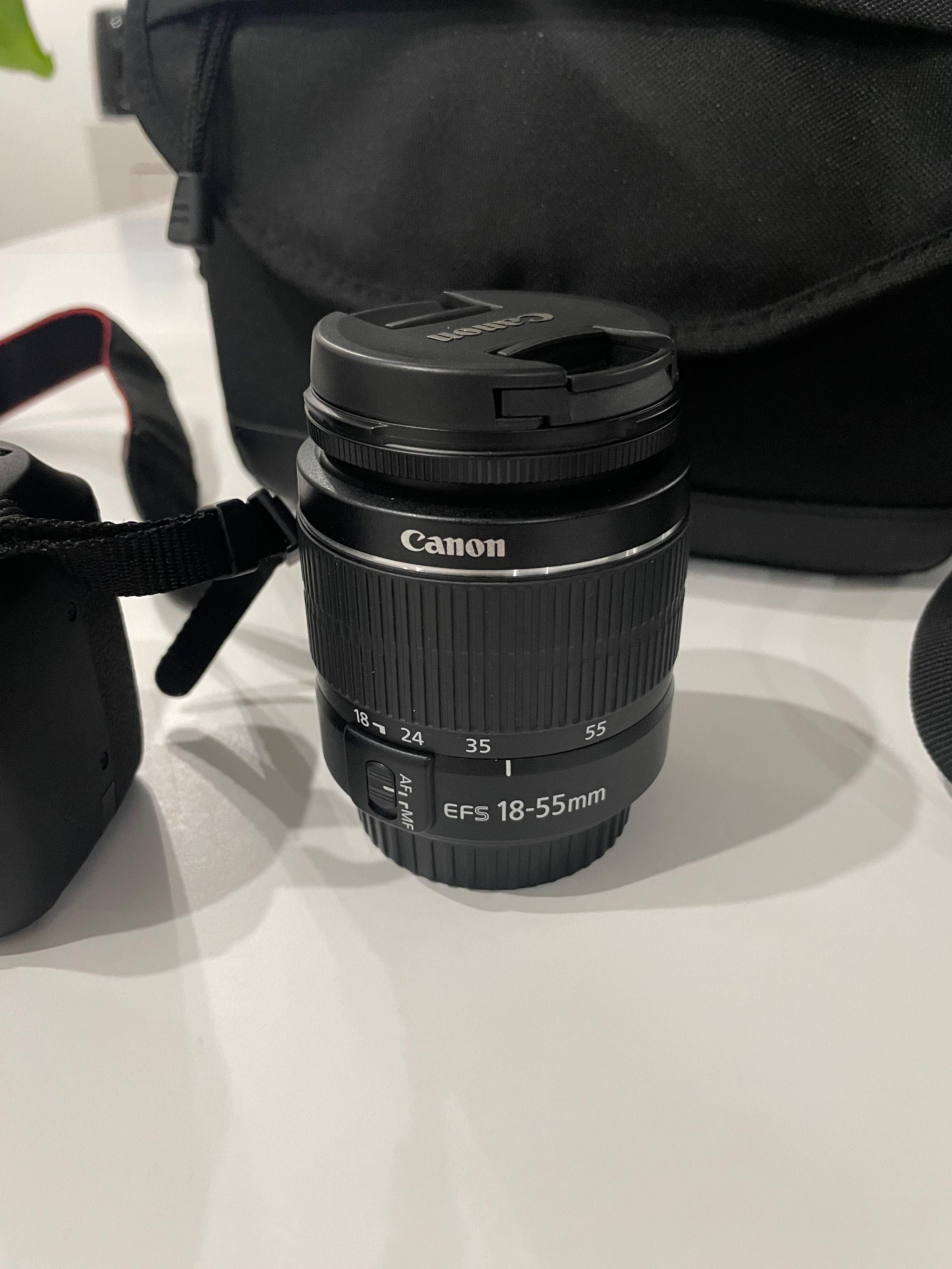 Canon 2000D com objetiva 18-55 mais bolsa mais carregador