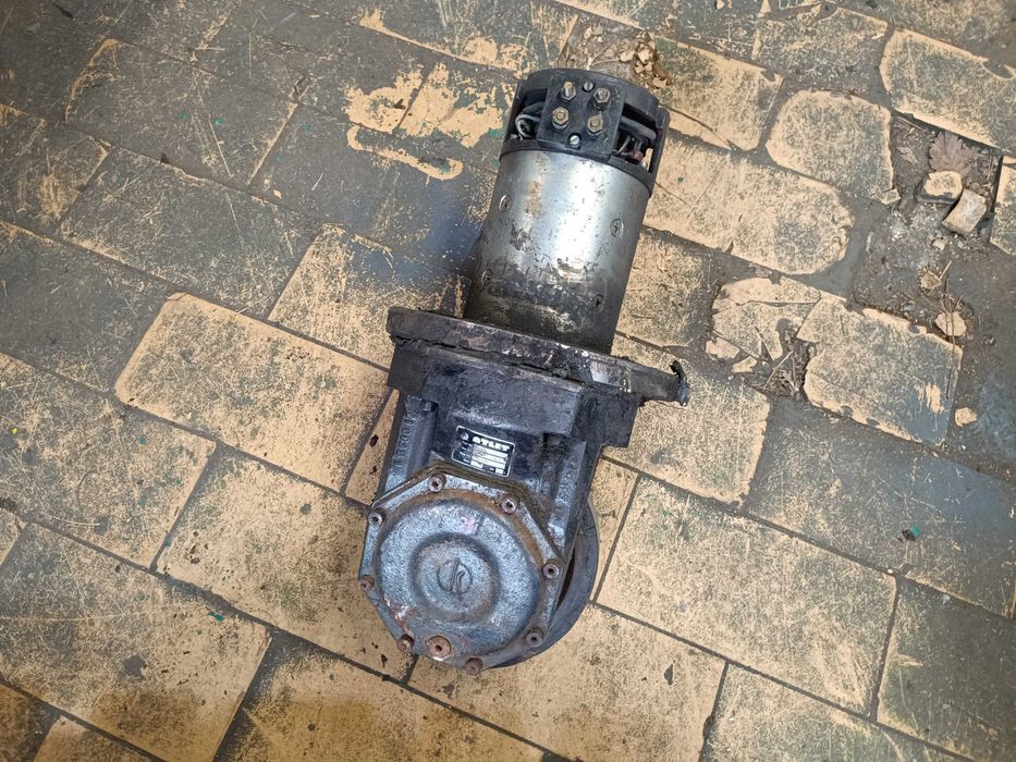 Silnik elektryczny napędowy wózka widłowego atlet