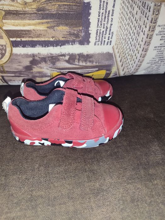 Кросівки унісекс