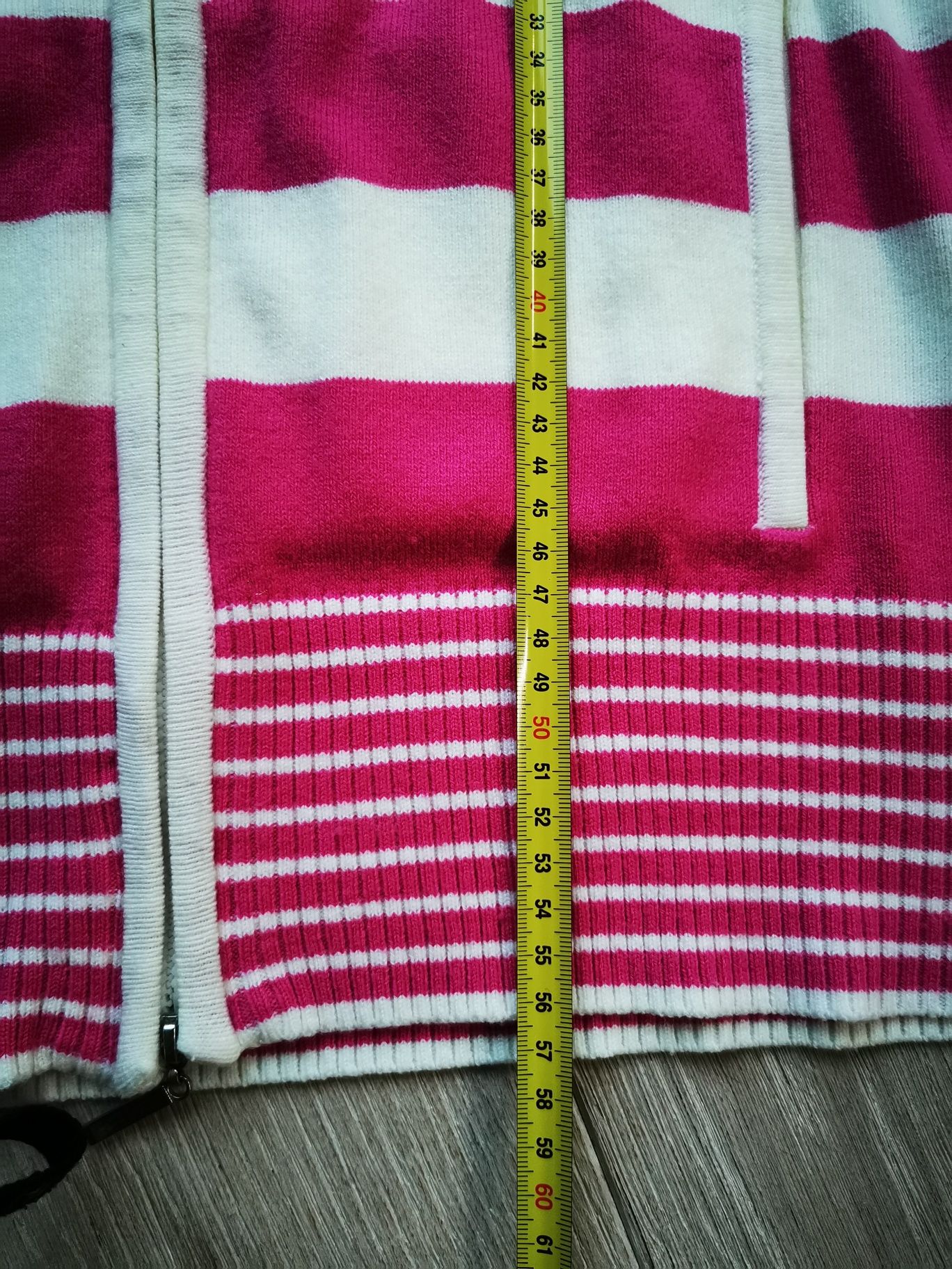 Sweter PRL w paski biało różowe Pineappletree r. M