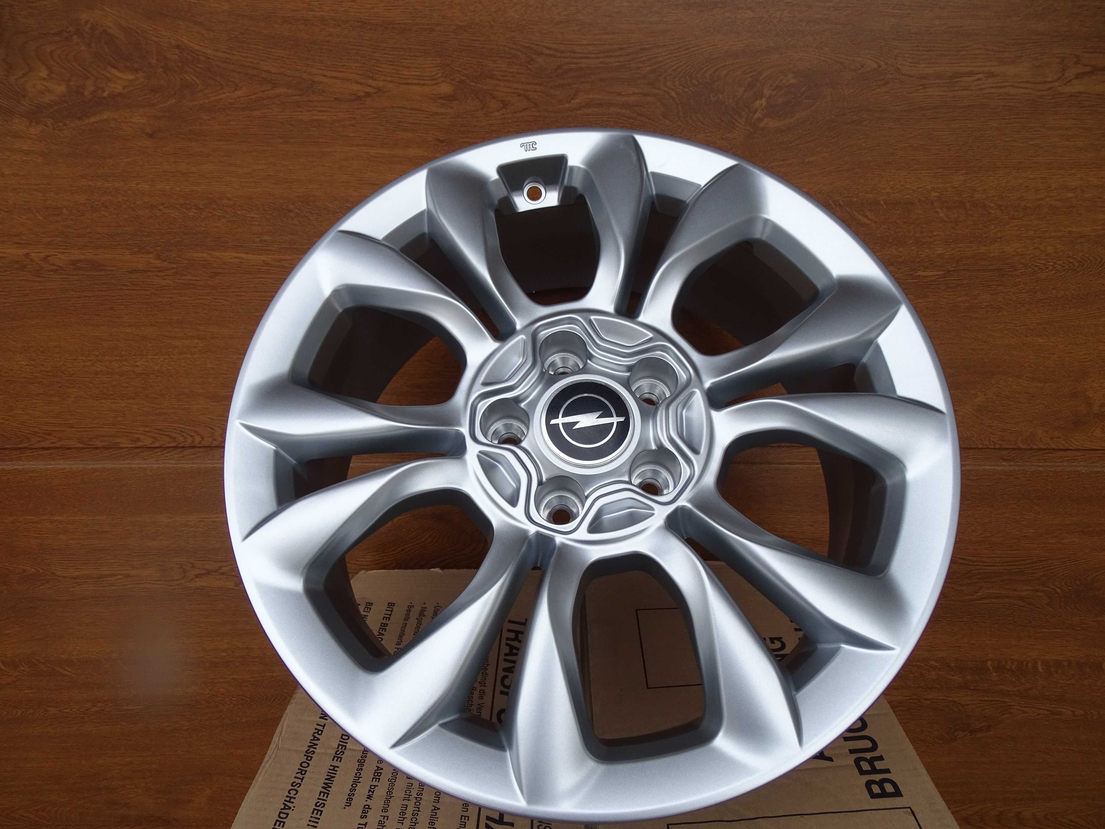 NOWE FELGI R17 5x110 Opel