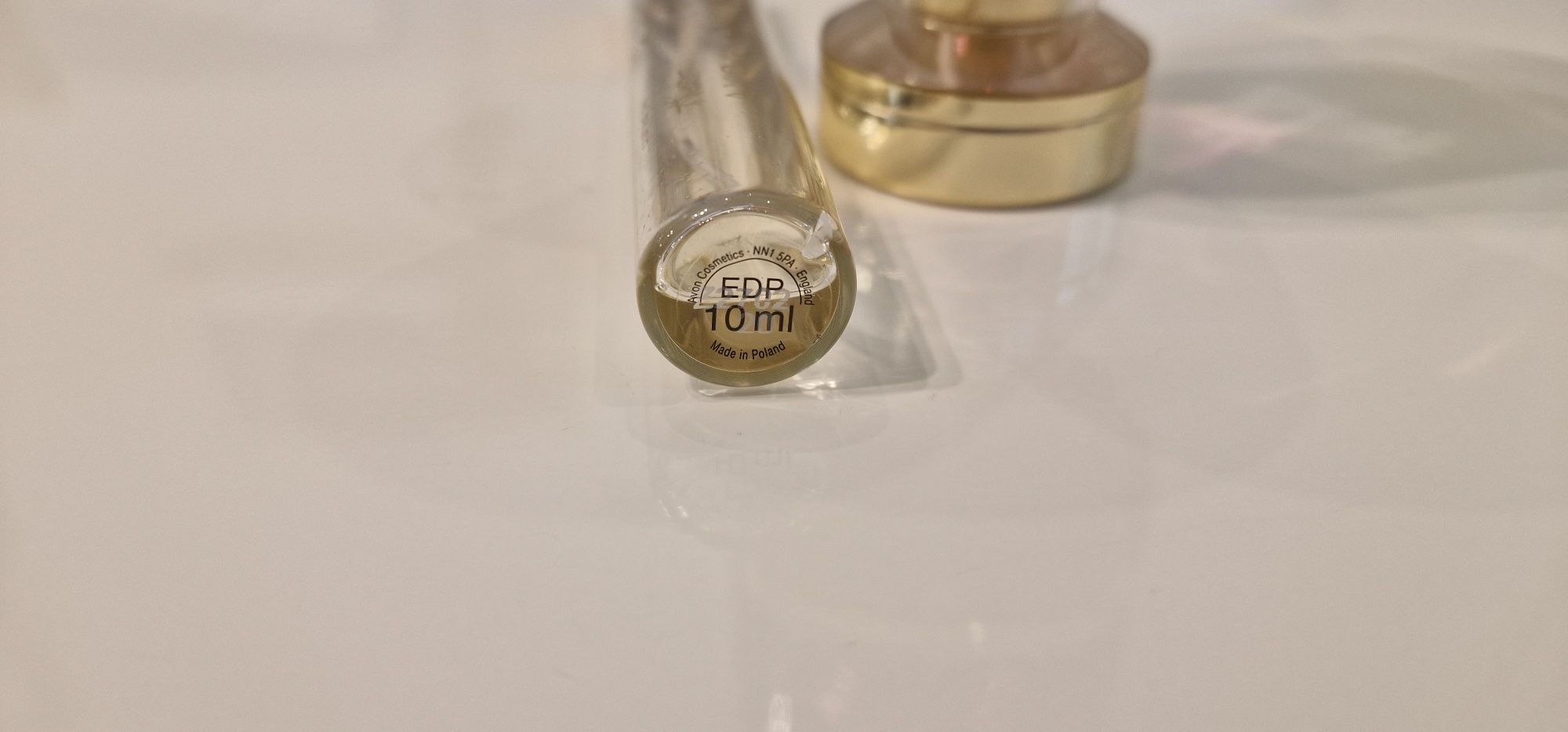 Pachouli Indulgence edp Avon Artistiqe 50ml z ubytkiem i perfumetką