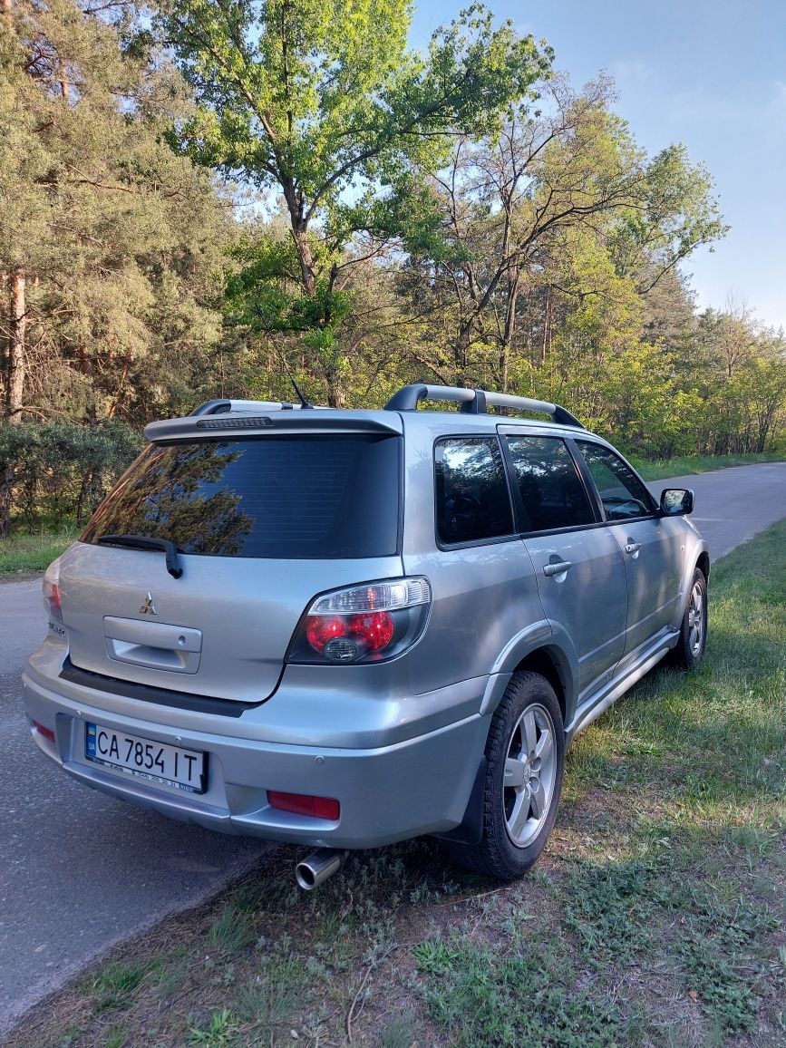 Mitsubishi Outlander 2007, 2.0 Газ.