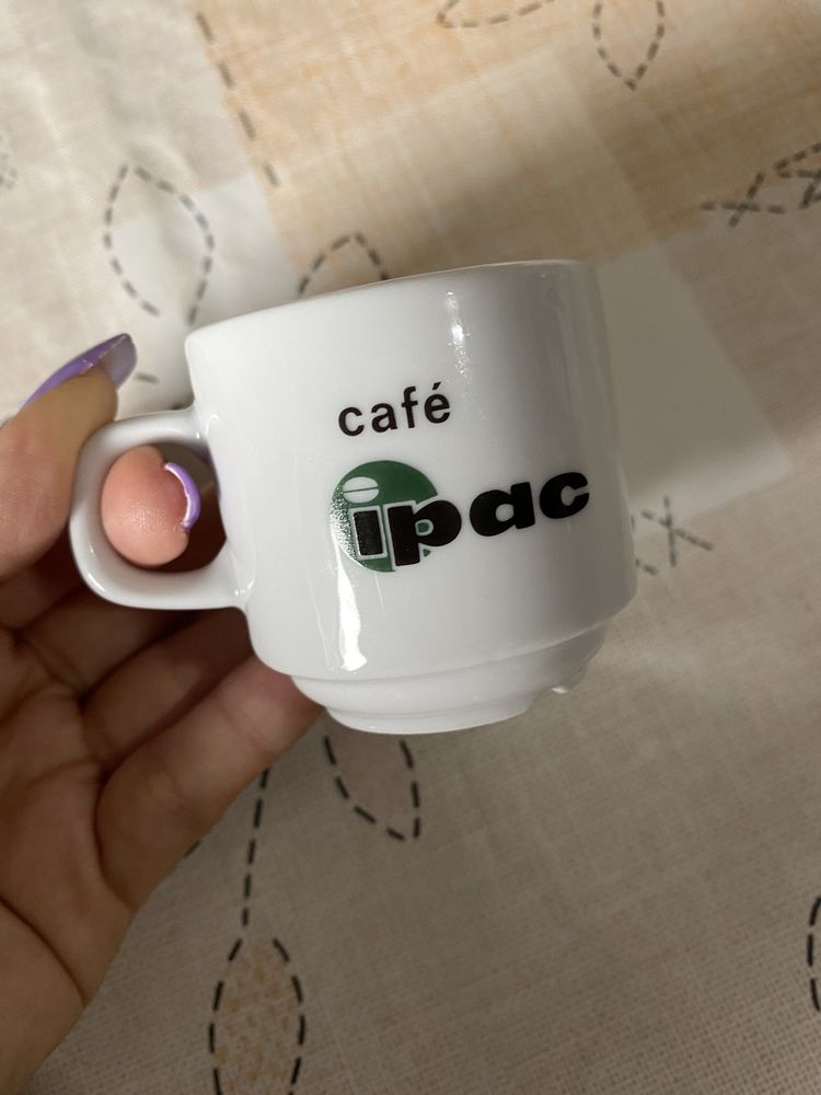 Chávena + Pires ipac café