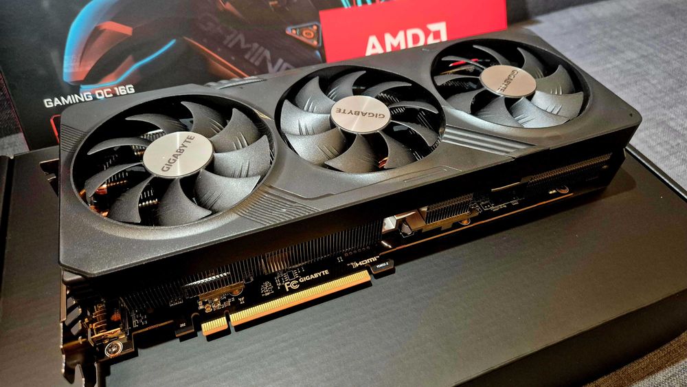 Karta Graficzna Gigabyte Radeon RX 7800 XT Gaming OC - *NA GWARANCJI!*