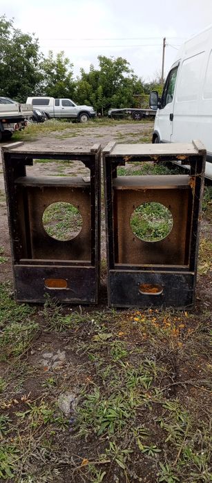 Корпус колонки під реставрацію