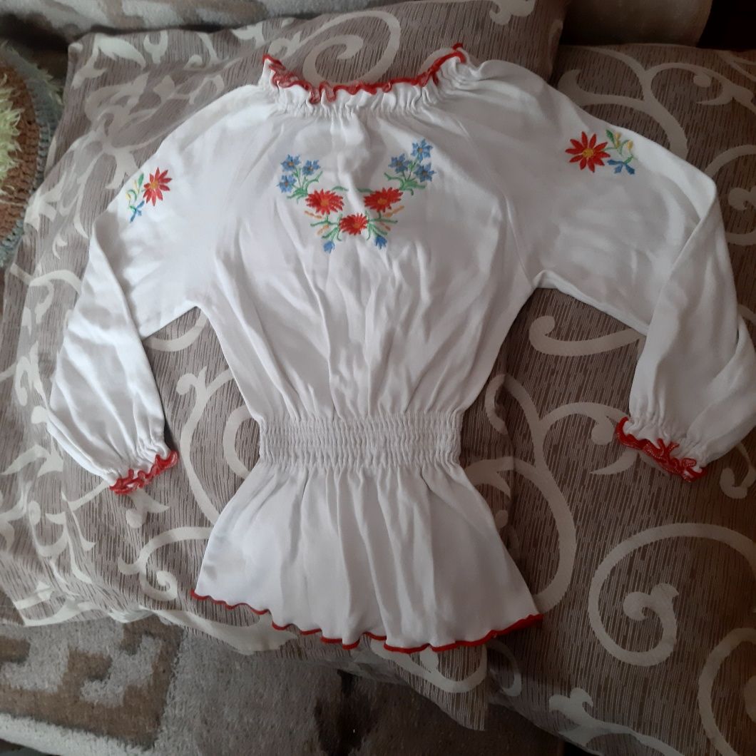 Вышиванки на 8-10 лет.И на 5-6 лет