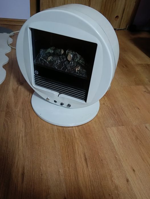 Mały kominek elektryczny