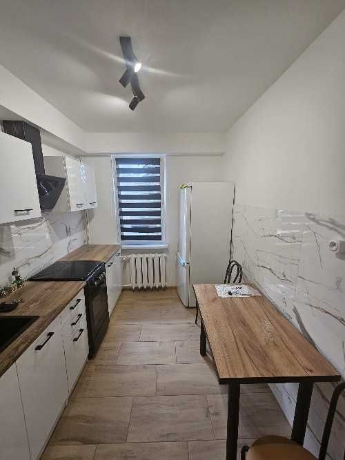 Sprzedam 2 pokojowe, po remoncie, Orkana 7