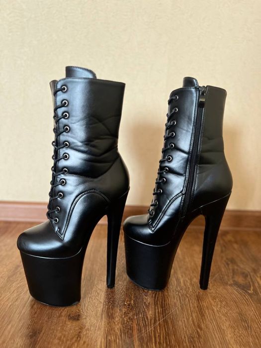 Продам стріпи для танців, чорні, як нові