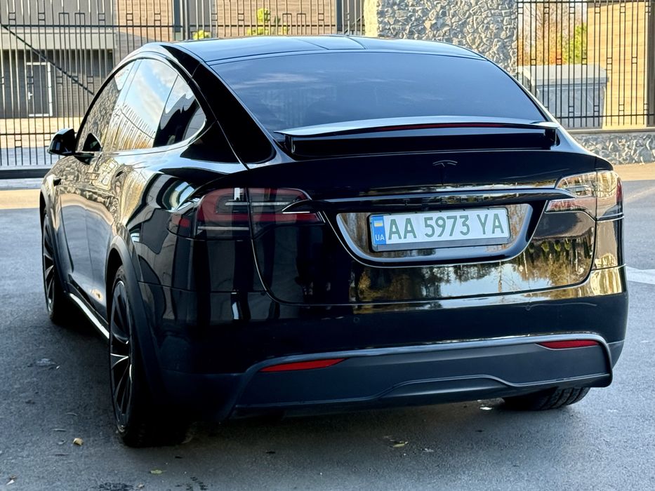 Продам Tesla model X