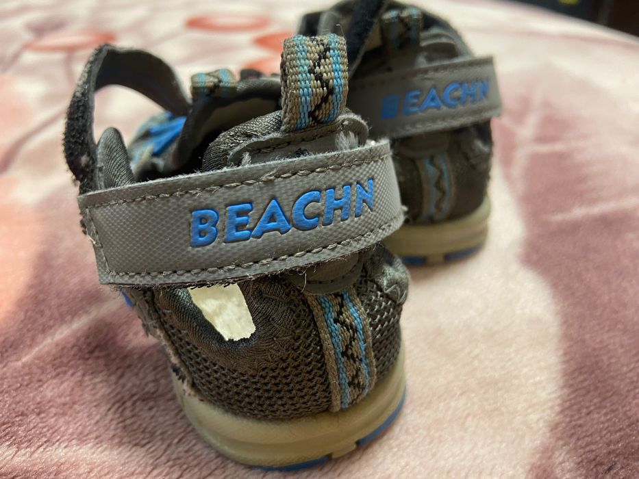 Босоніжки для немовлят