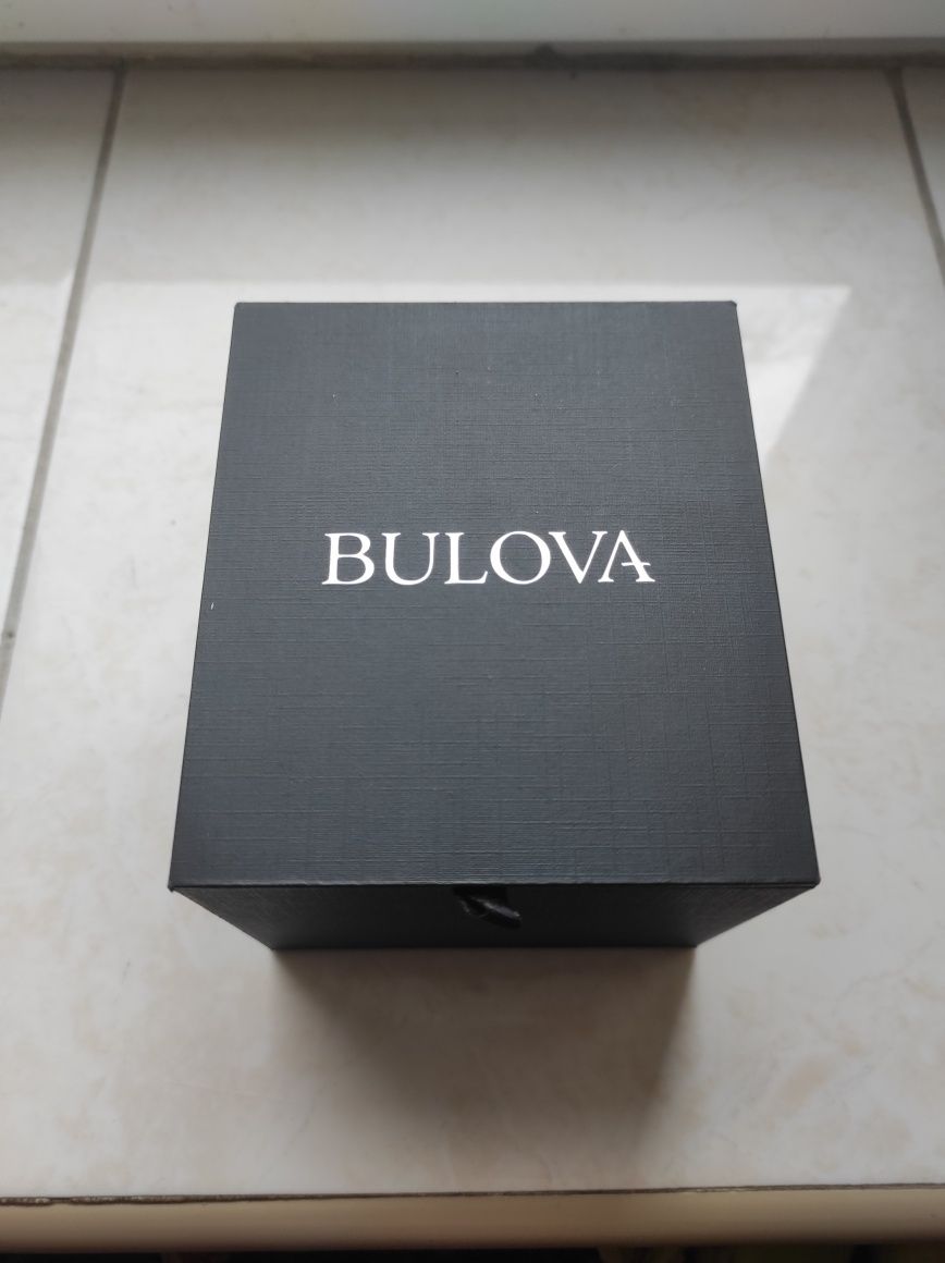Часы женские Bulova 96R192