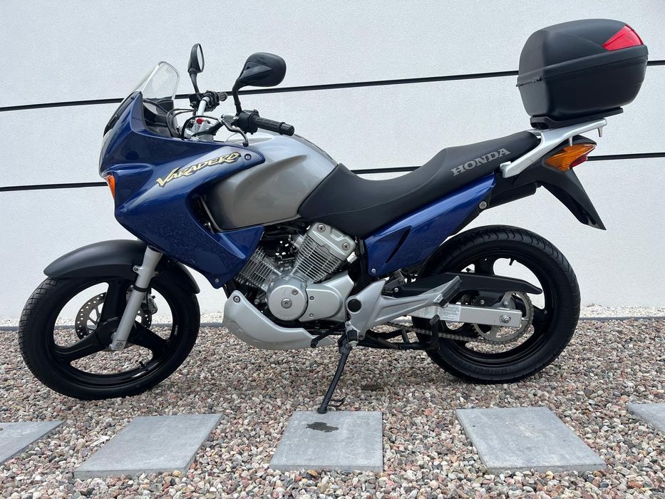 Honda VARADERO 125 piękna 2002r kat A1,B po serwisie transport raty