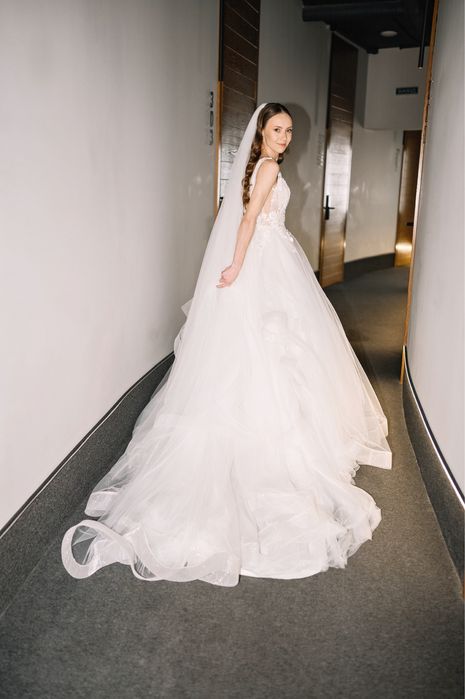 Продам весільну сукню Pollardi (оригінал)