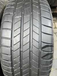 235/55 R17 Bridgestone T-005