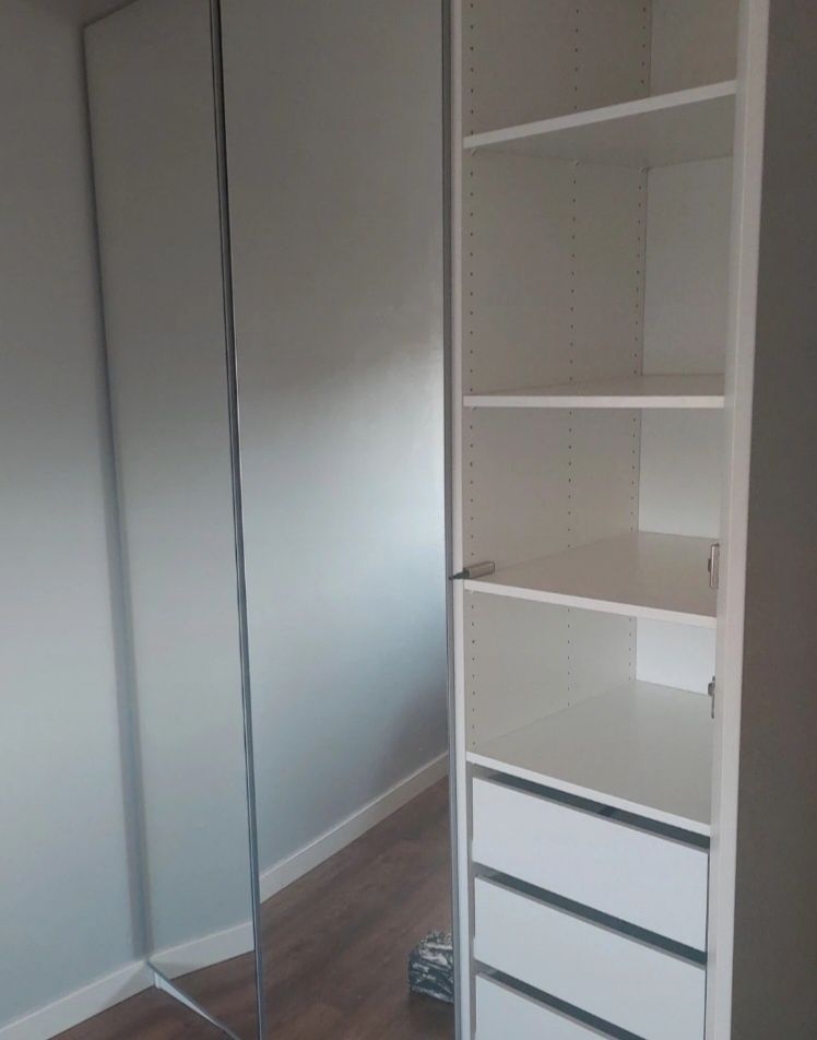 Szafa Ikea Pax Hasvik 3 drzwiowa z Lustrami plus Biały Połysk