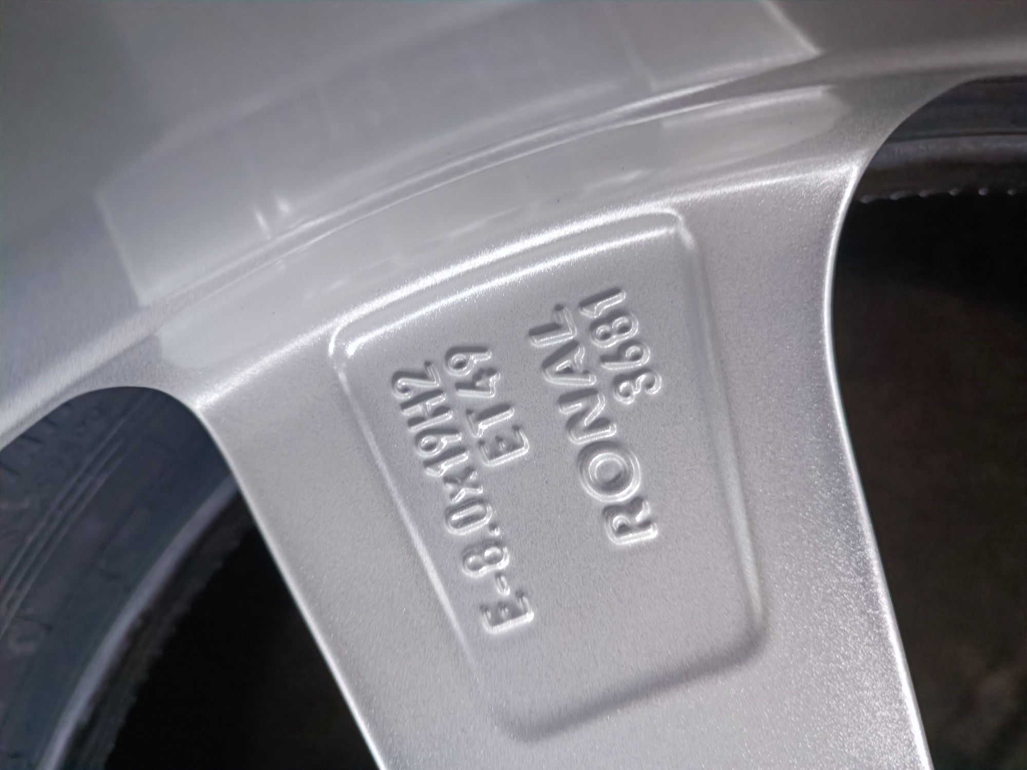 Felgi aluminiowe 5x112 Audi R19 nowe