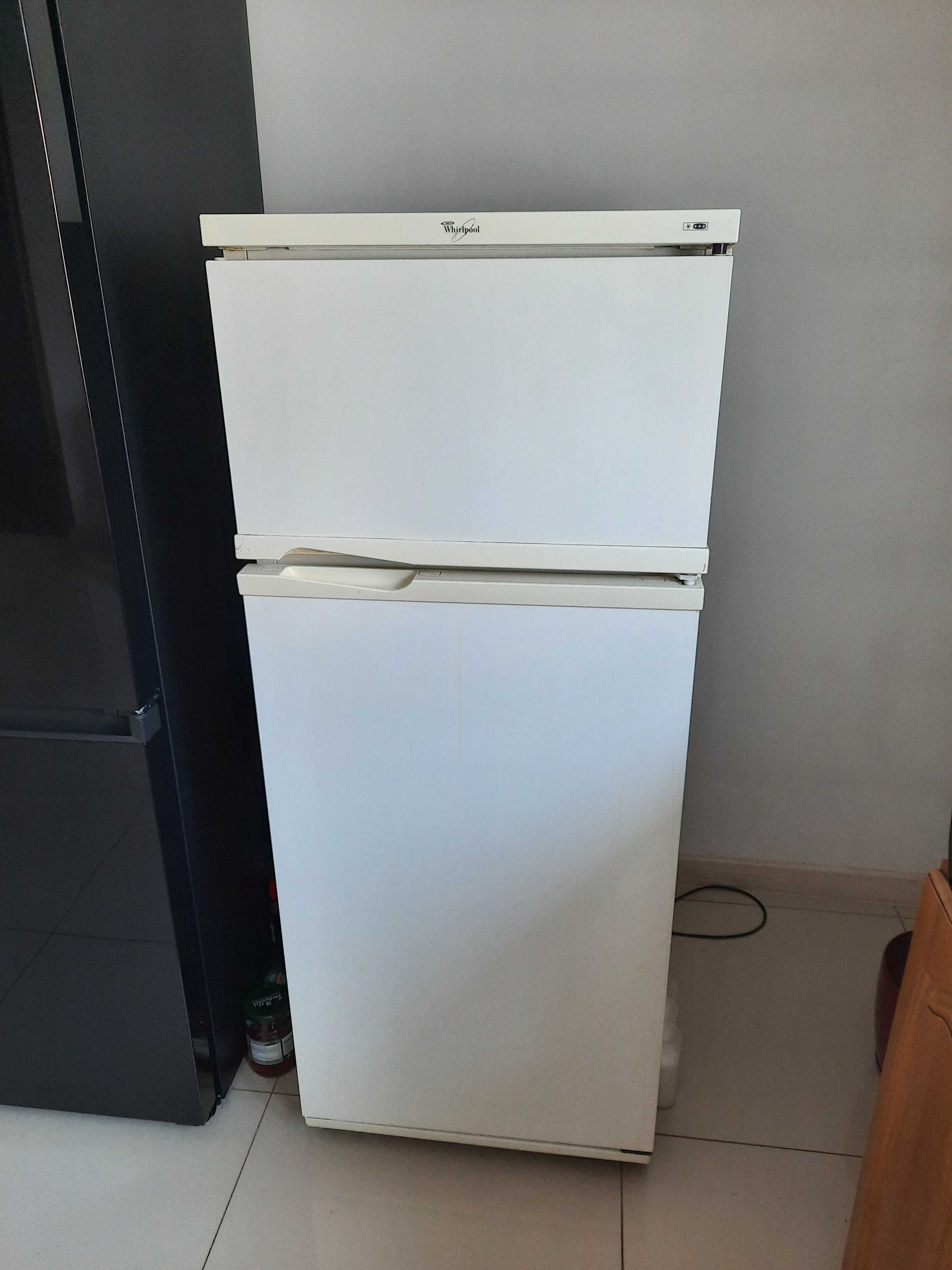 Lodówka Whirlpool Sprawna 55x55x140