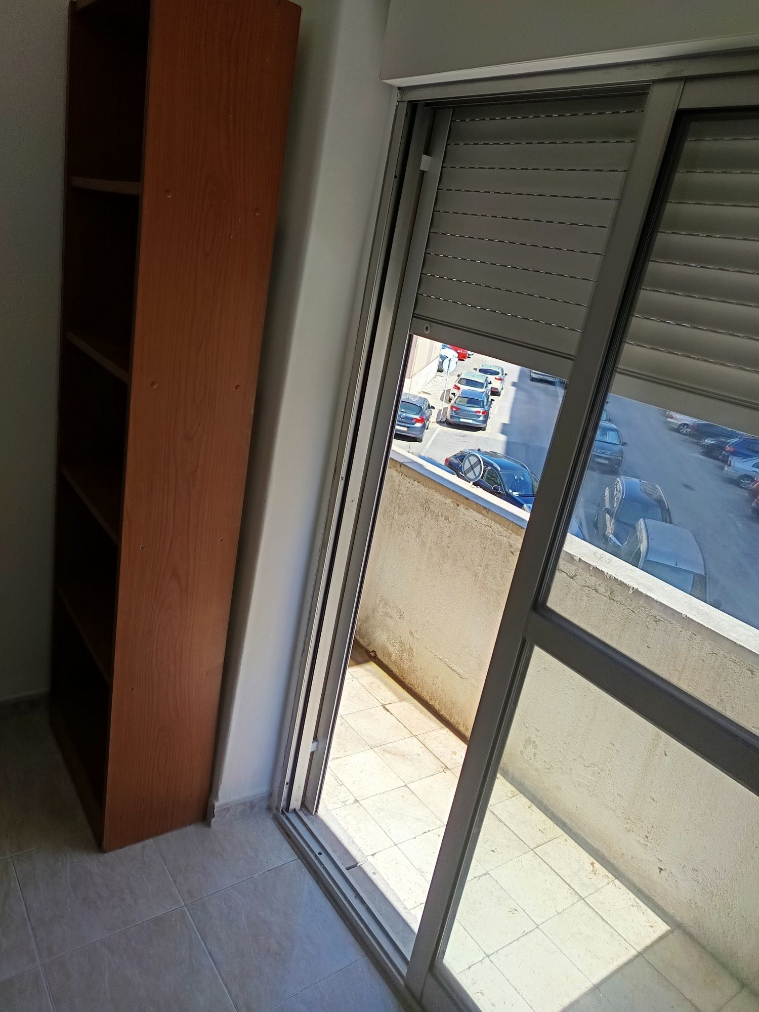 Quarto para arrendar em Alverca para senhora