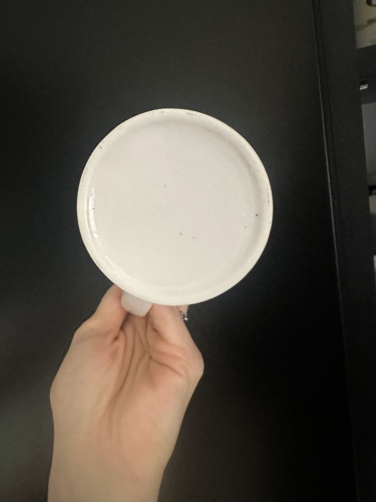 Kubek biały z uchem rączka czerwony napis Generali porcelana