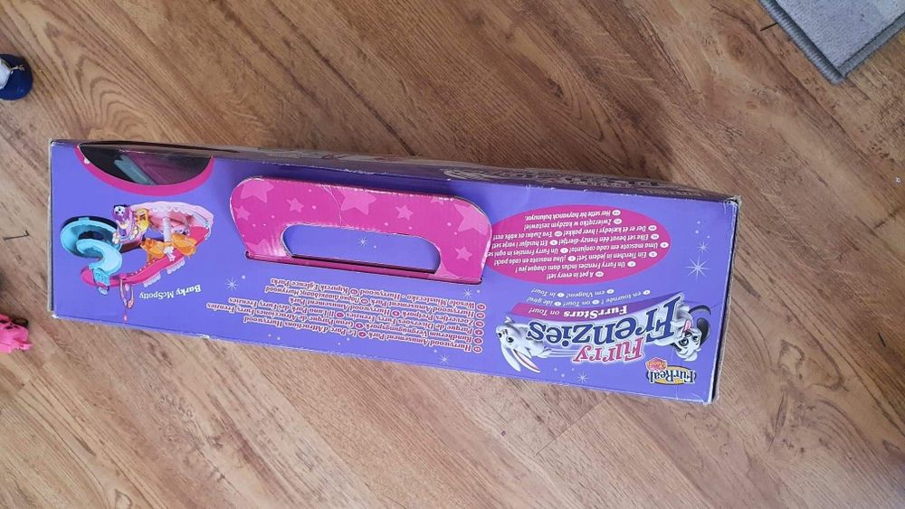 Hasbro furry frenzies park rozrywki tor kolejka górska